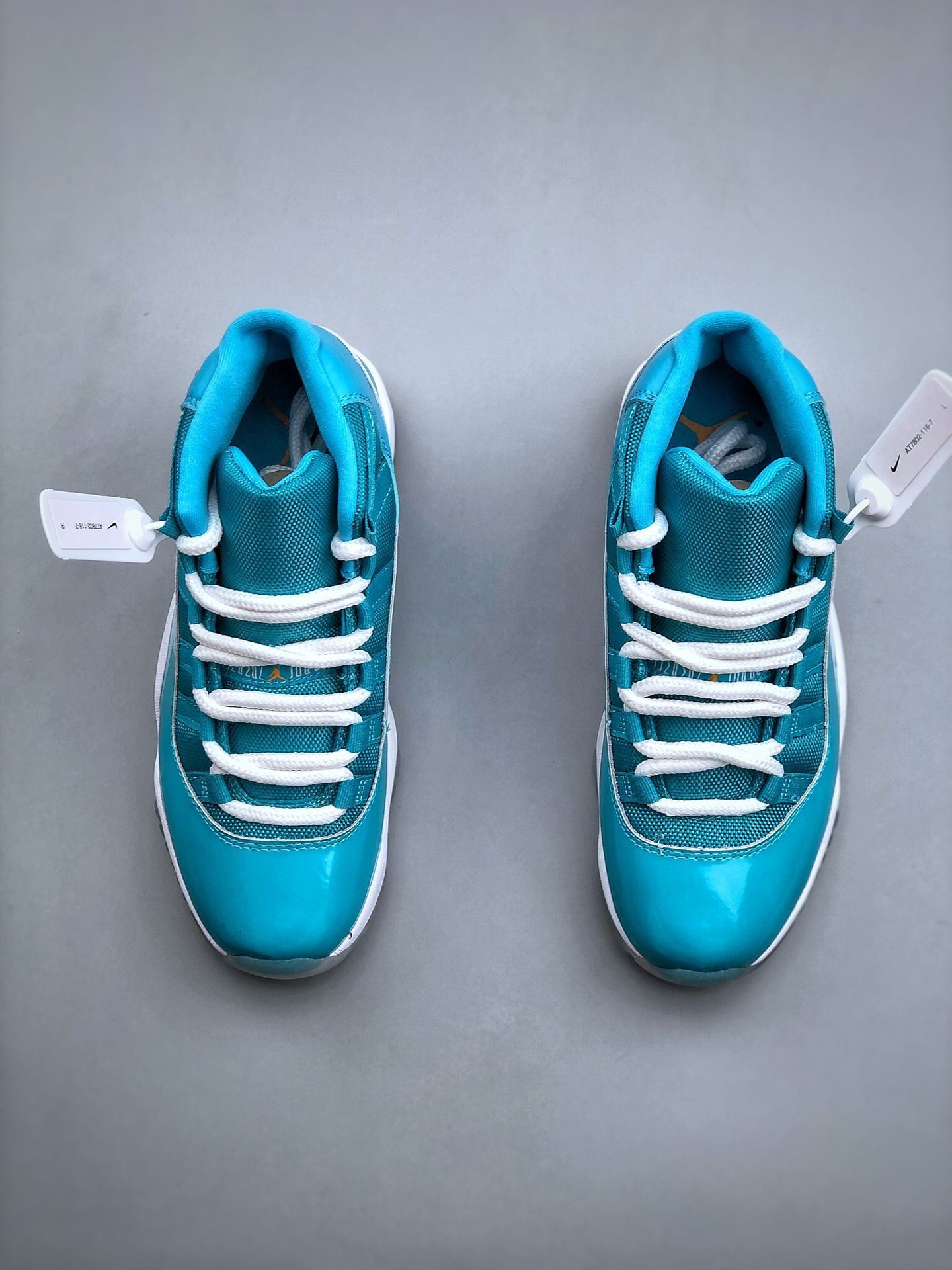 Air Jordan 11 retro south coast at7802-116 ()