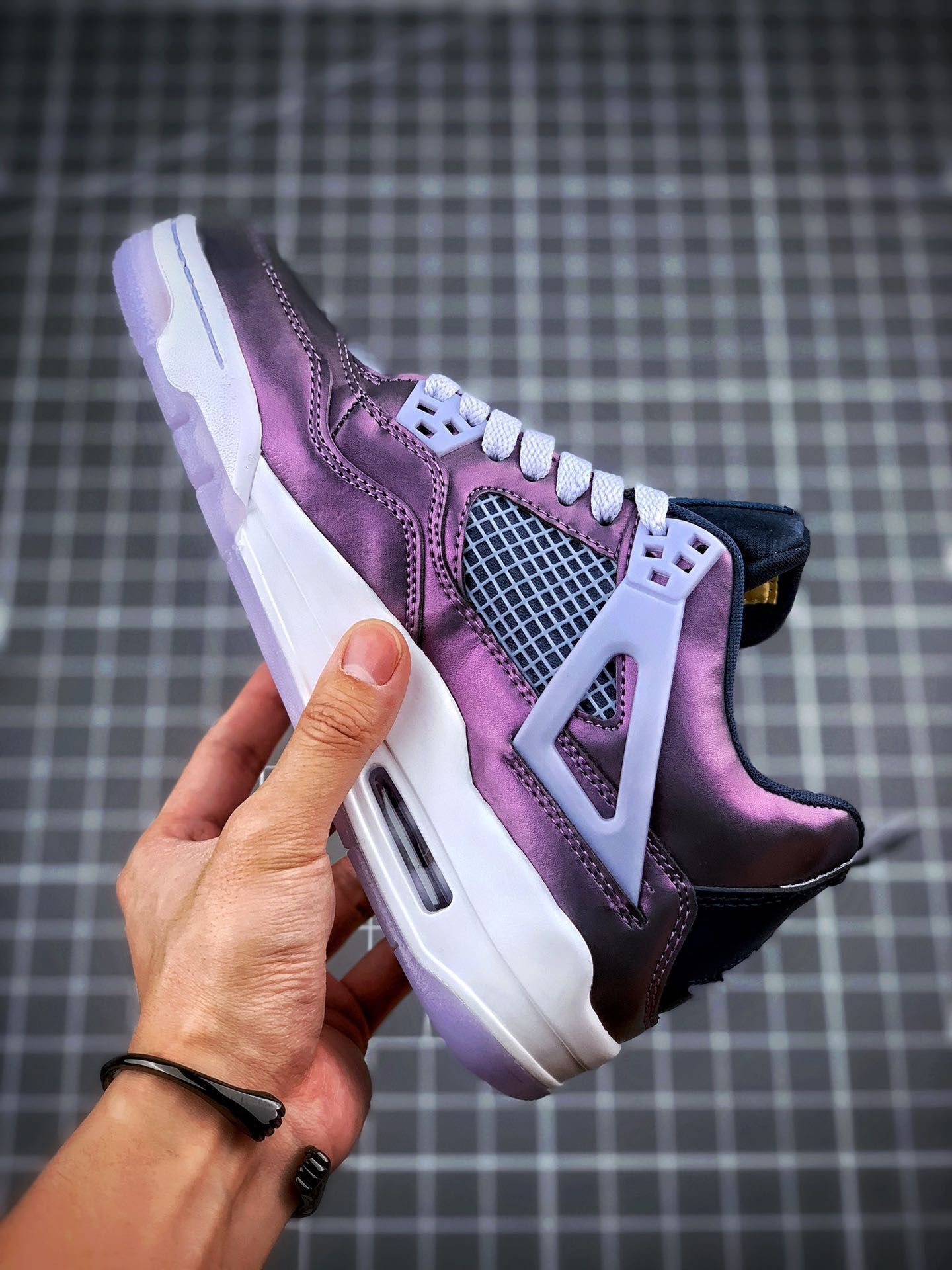 Nike Air Jordan 4 Retro