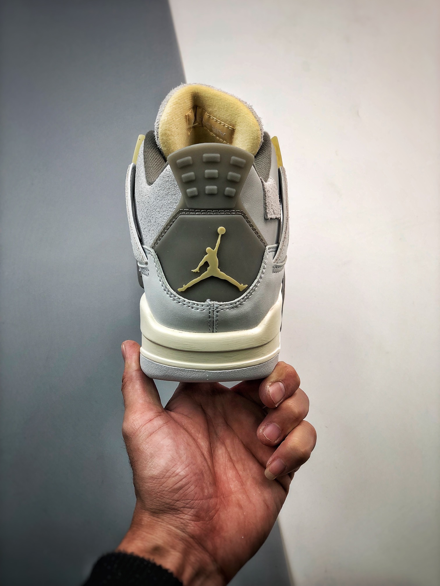 Nike Air Jordan 4 Retro