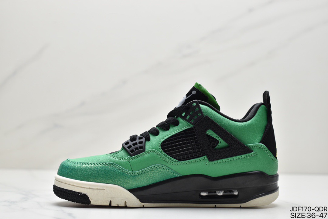 NIKE Air Jordan 4