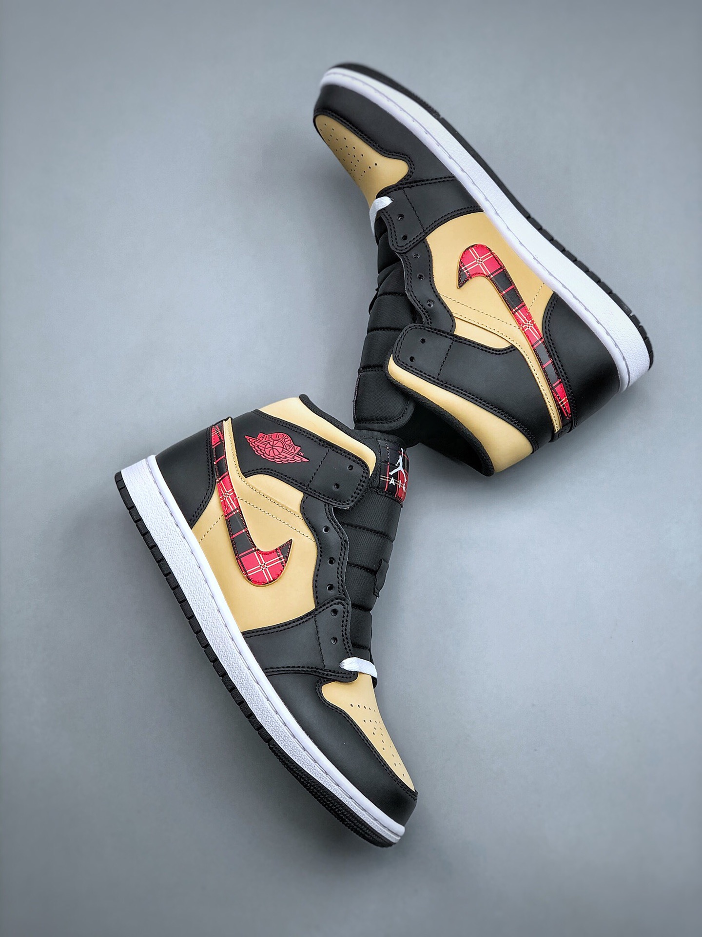 Nike Air Jordan 1 High AJ1