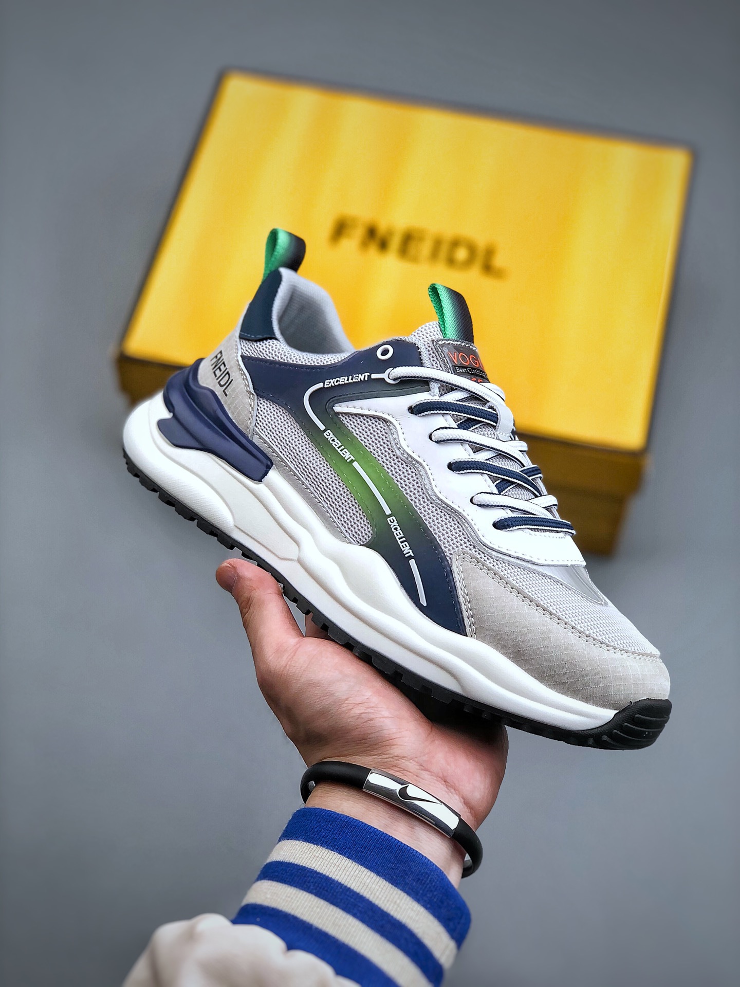 Men F*endi Top Sneaker （ ）