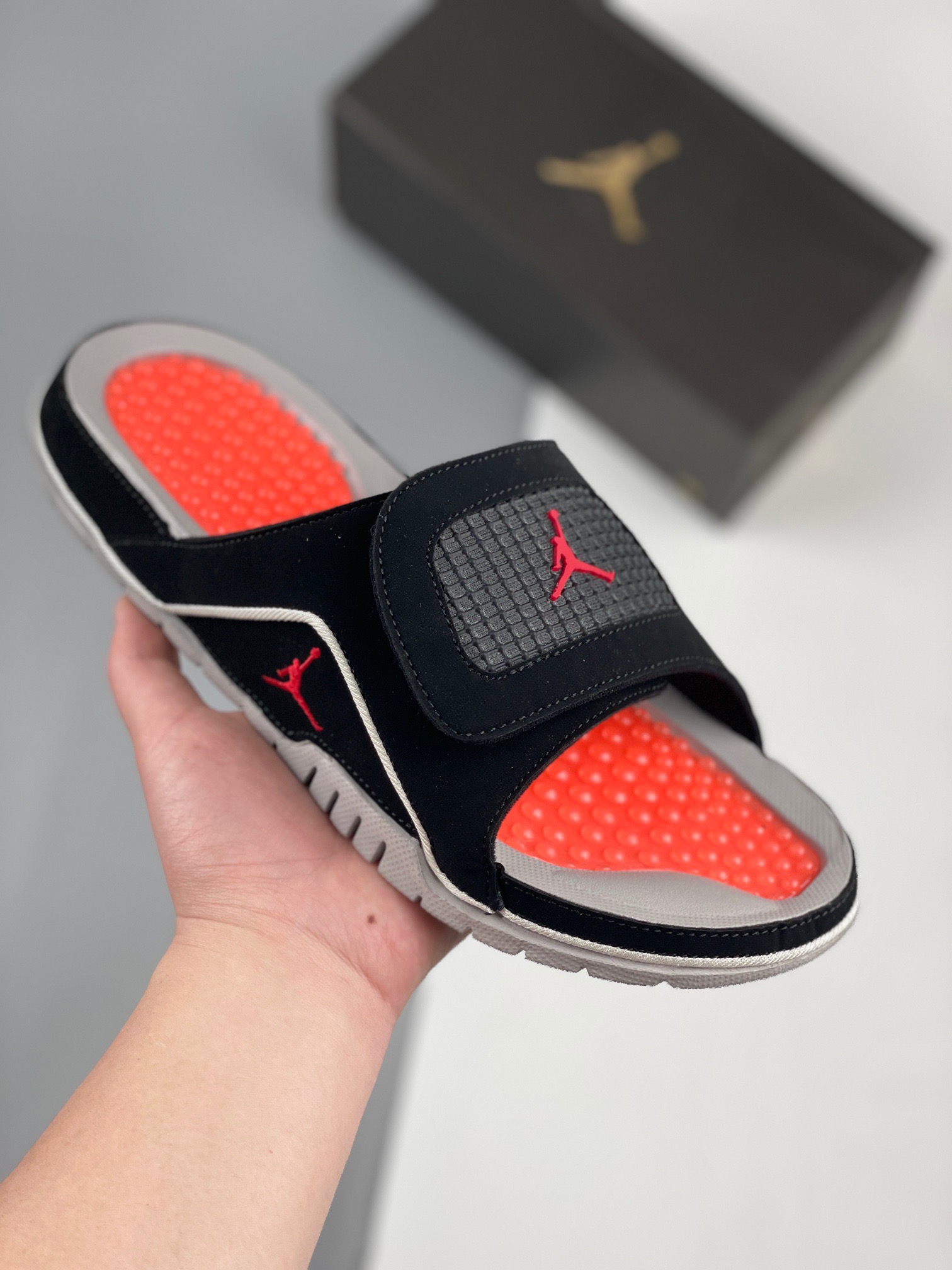 Nike Air Jordan 4 Slippers