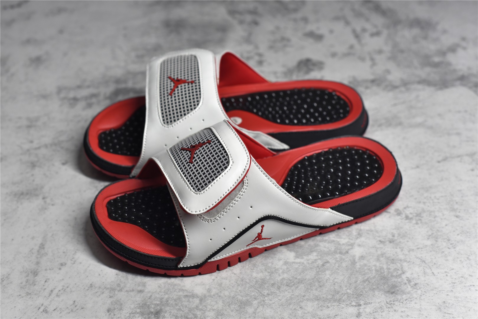 Nike Air Jordan 4 Slippers