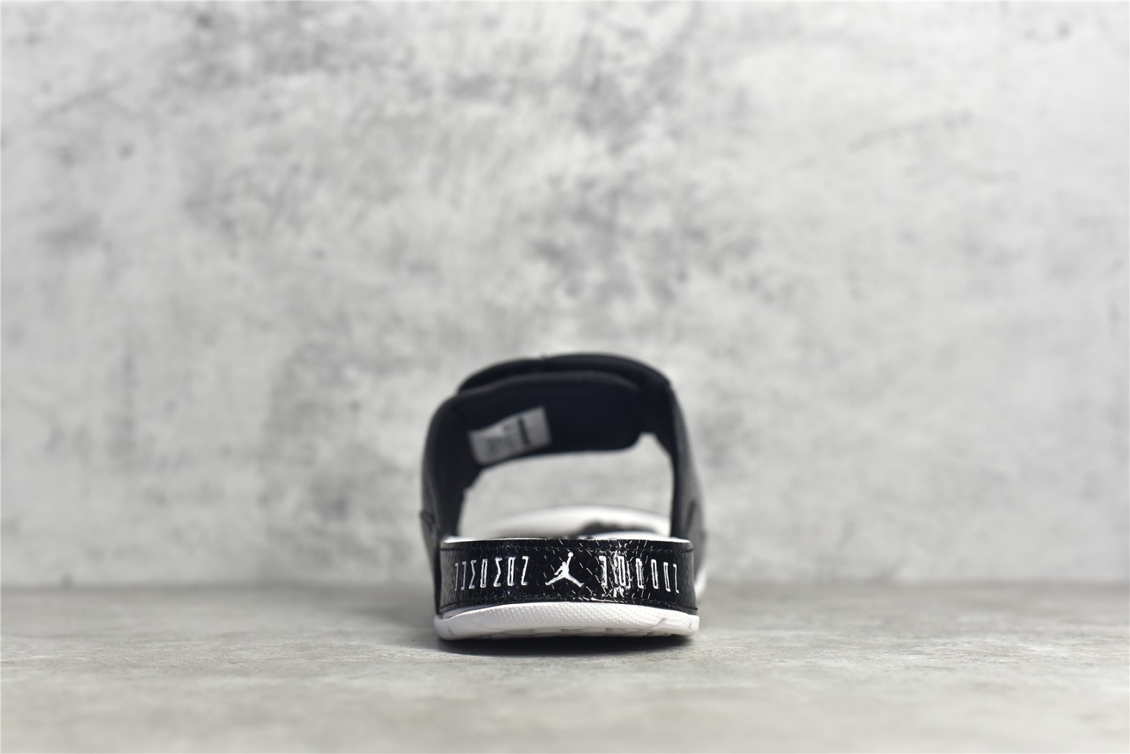 Nike Air Jordan 11 Slippers