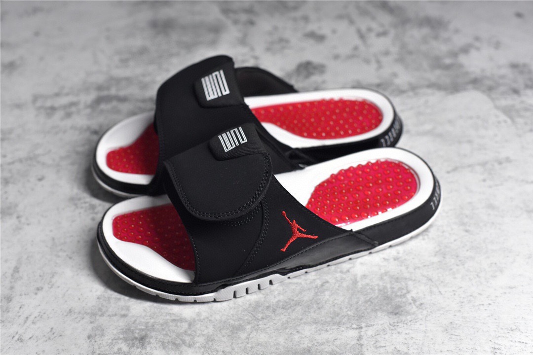 Nike Air Jordan 11 Slippers