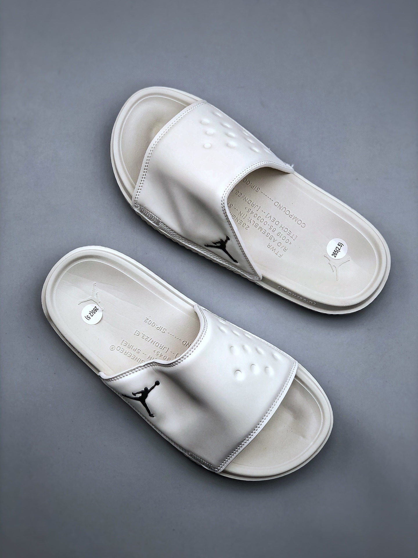 Nike Air Jordan play Slippers