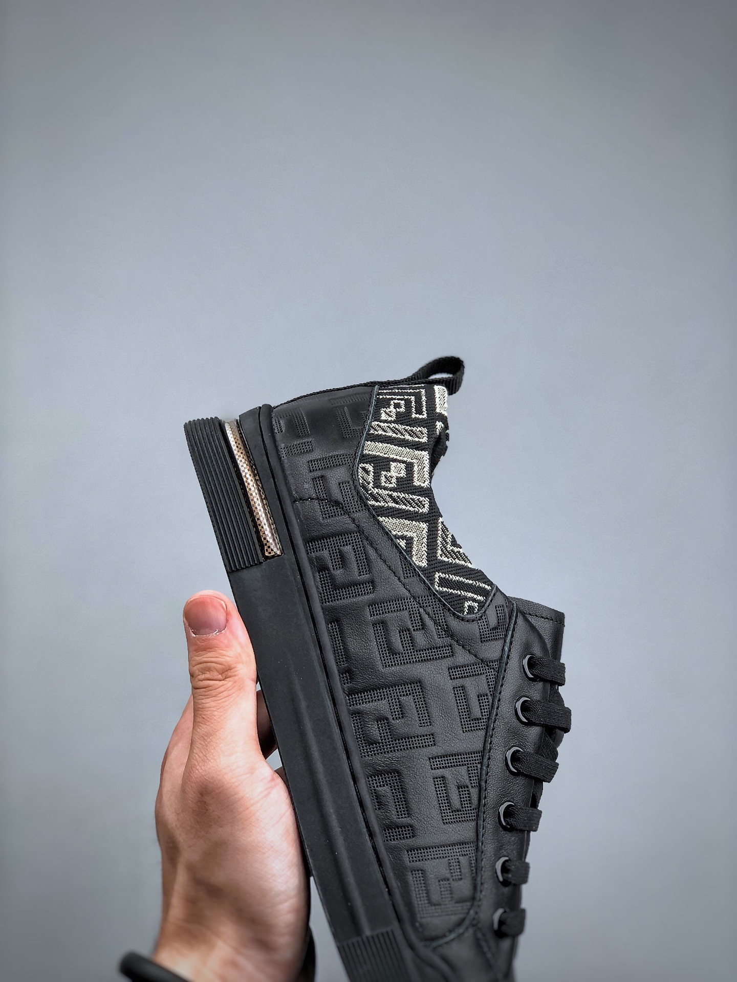 Men F*endi Top Sneaker （ ）