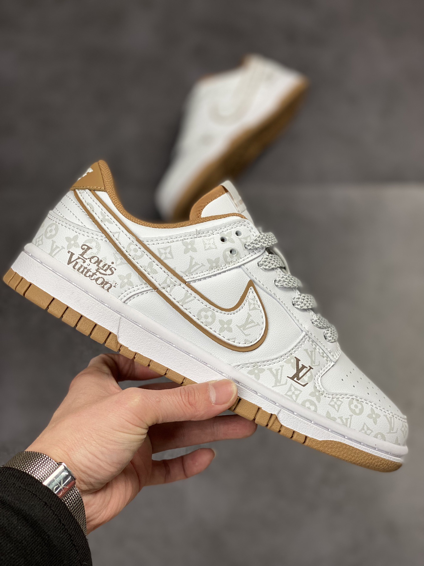 Nike SB Dunk Low