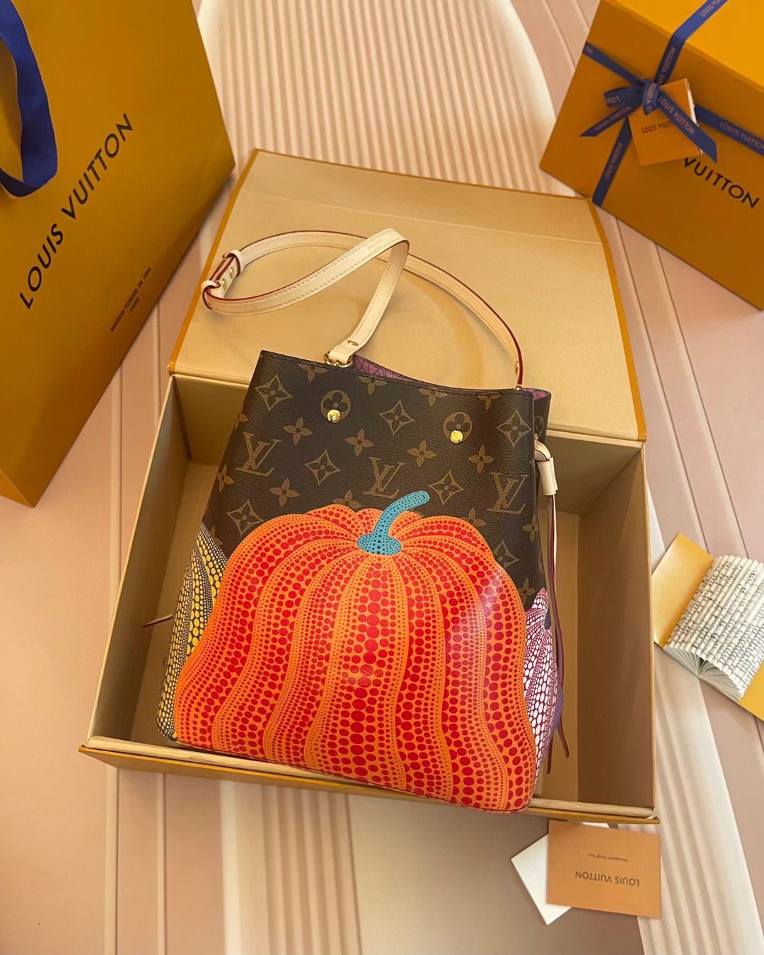 L*ouis V*uitton Top Bag