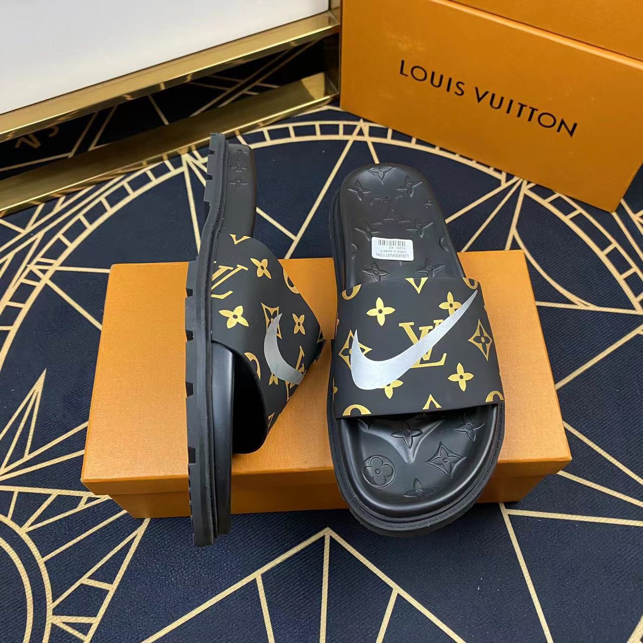 Men L*ouis V*uitton Top Slippers