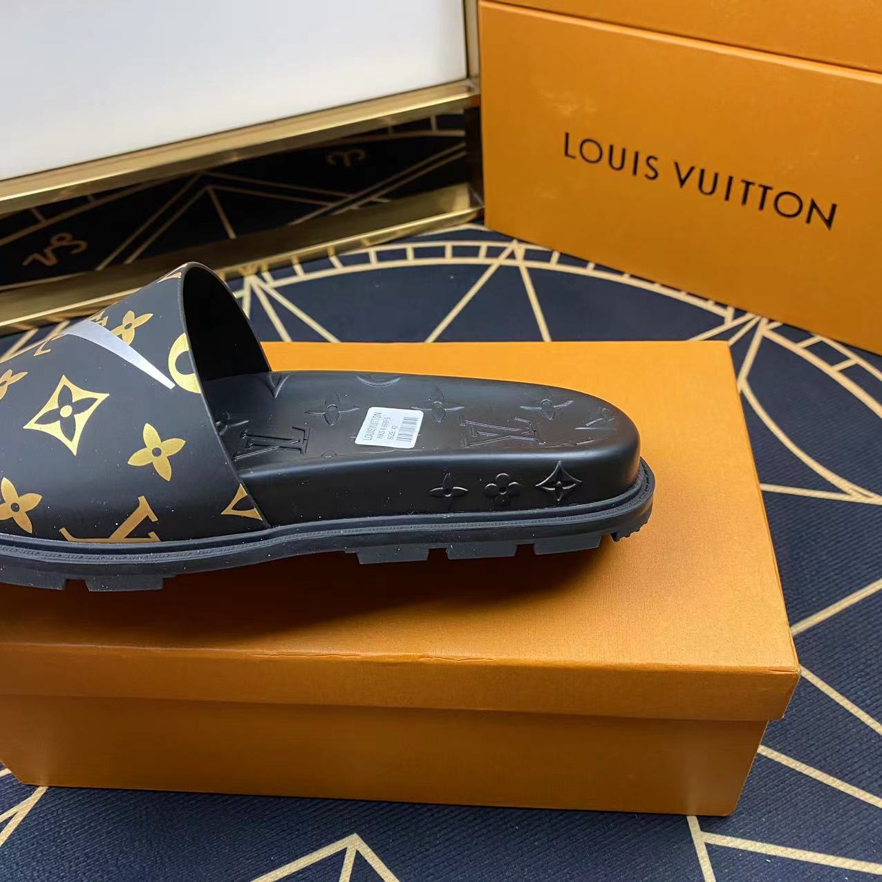 Men L*ouis V*uitton Top Slippers