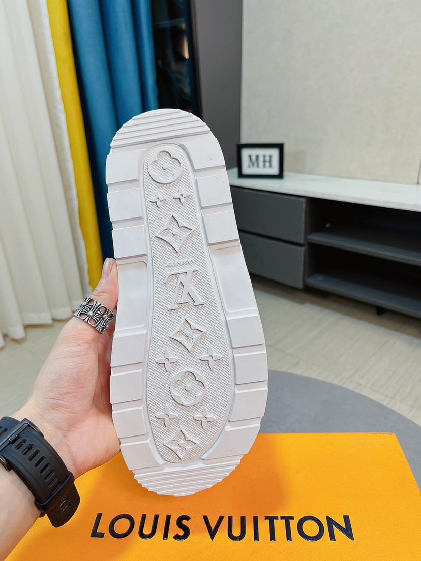 Men L*ouis V*uitton Top Slippers
