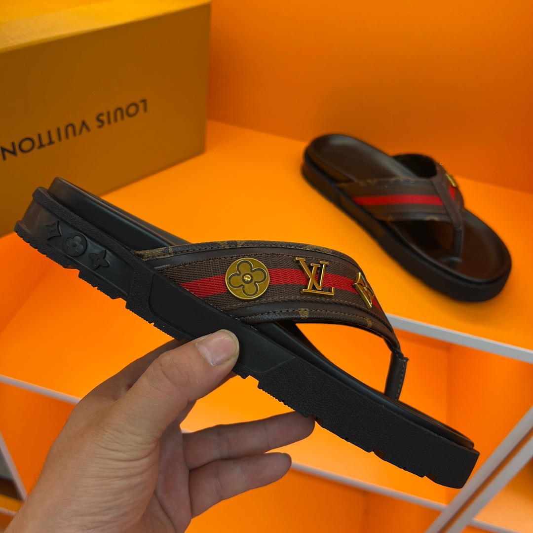 1 Men L*ouis V*uitton Top Slippers