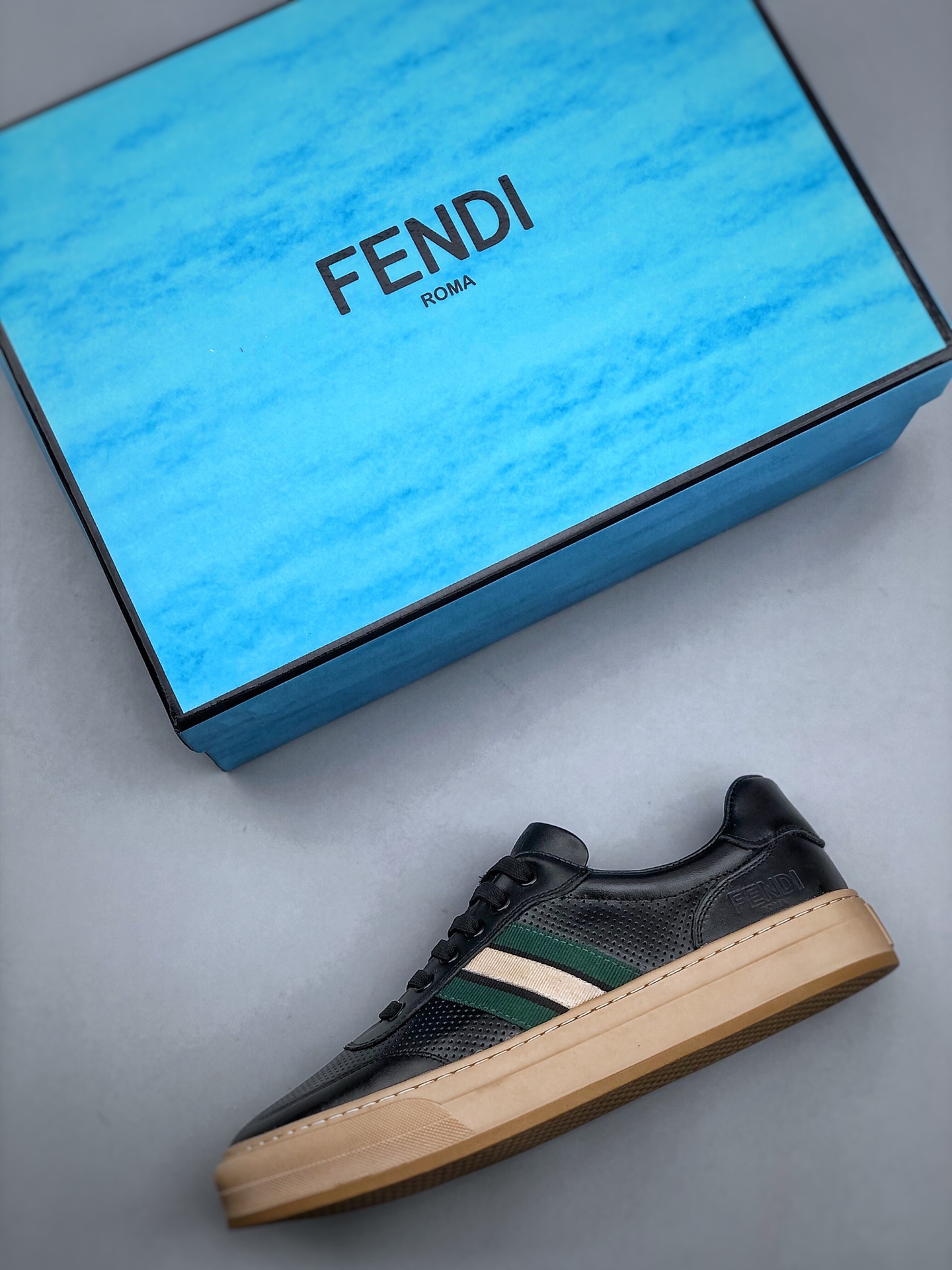 Men F*endi Top Sneaker （ ）