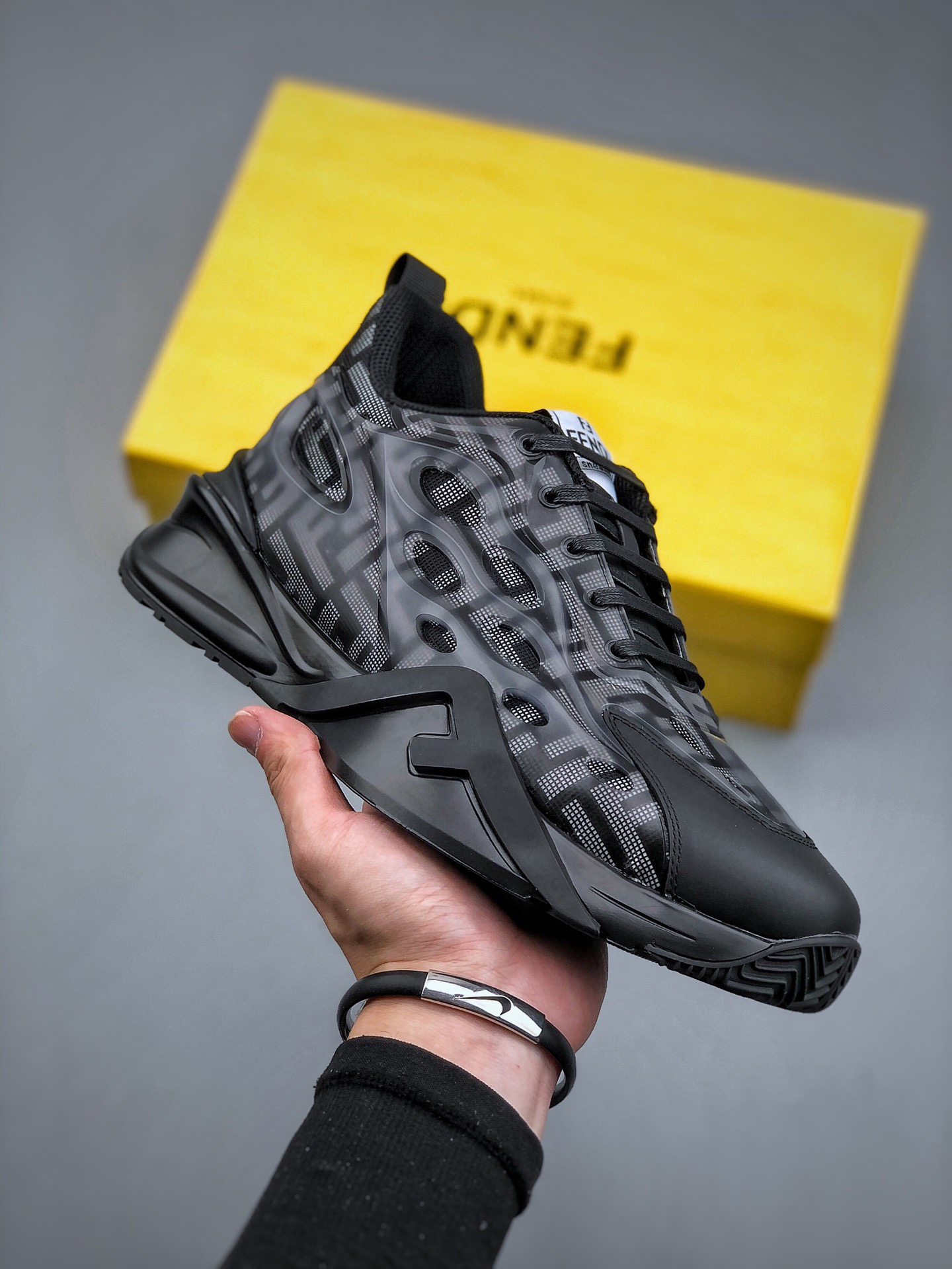 Men F*endi Top Sneaker （ ）