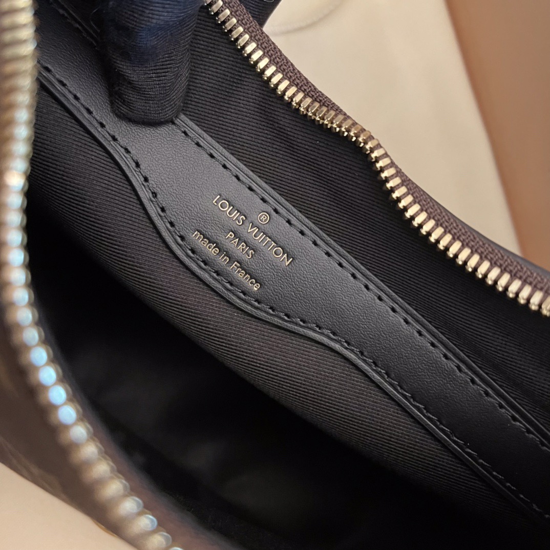 L*ouis V*uitton Top Bag