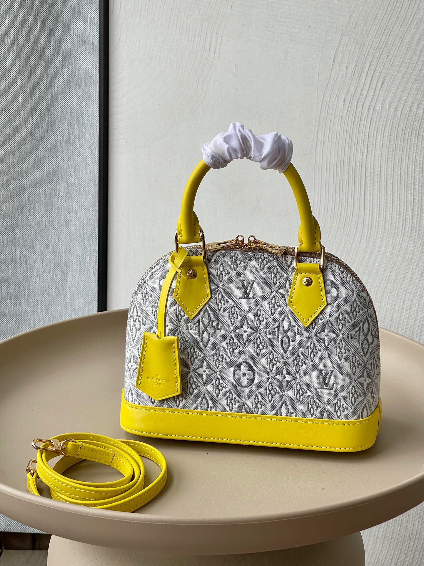 L*ouis V*uitton Top Bag