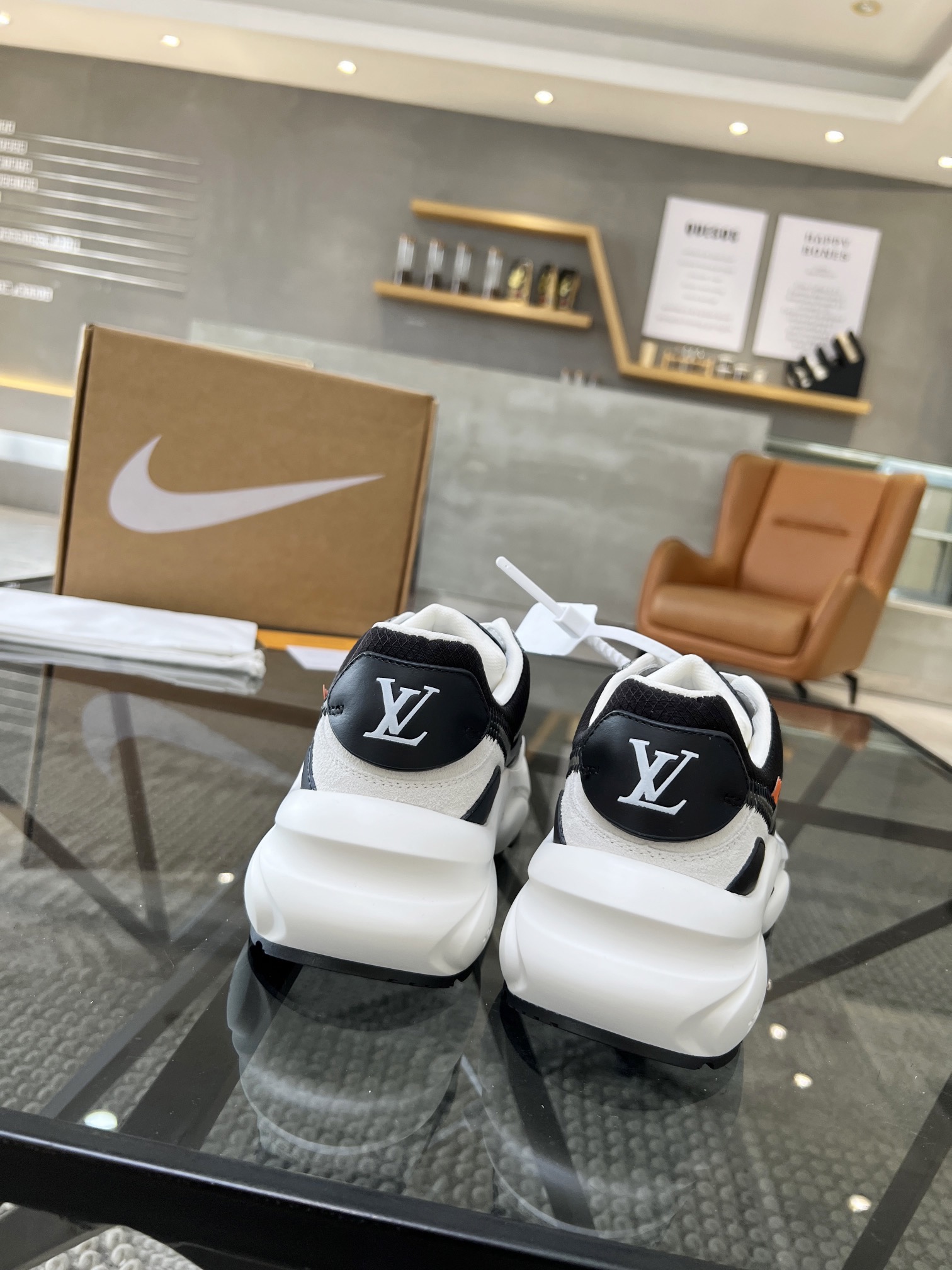 Men L*ouis V*uitton x NIKE Sneakers Maikesneakers