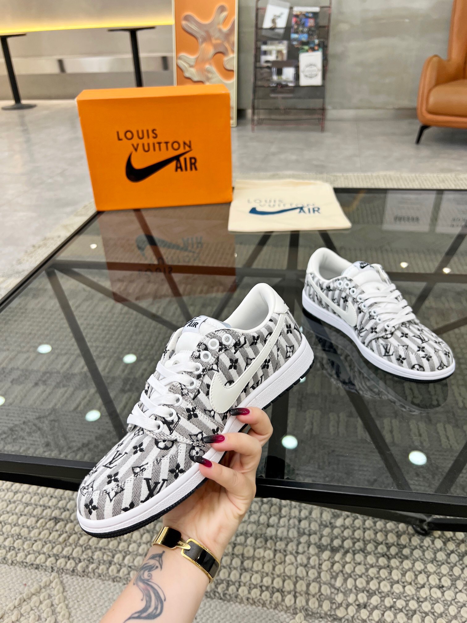 Men L*ouis V*uitton x NIKE Sneakers Maikesneakers