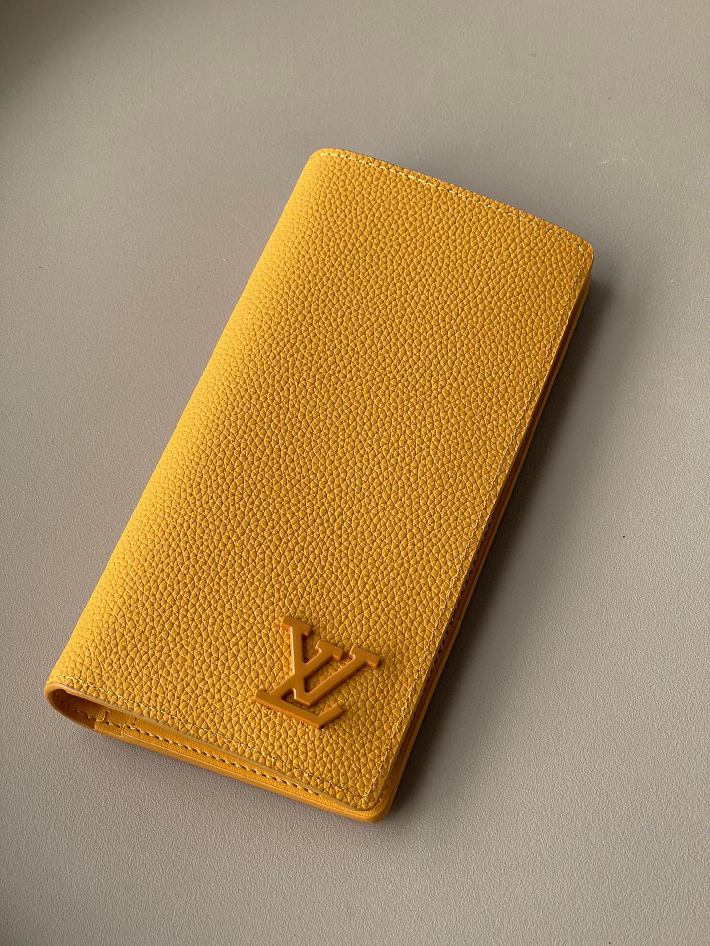 L*ouis V*uitton Top Bag