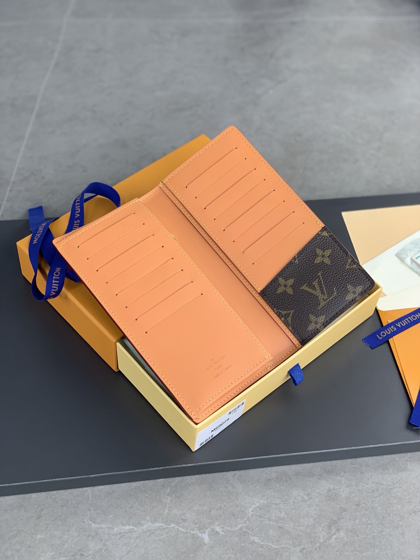 L*ouis V*uitton Top Bag