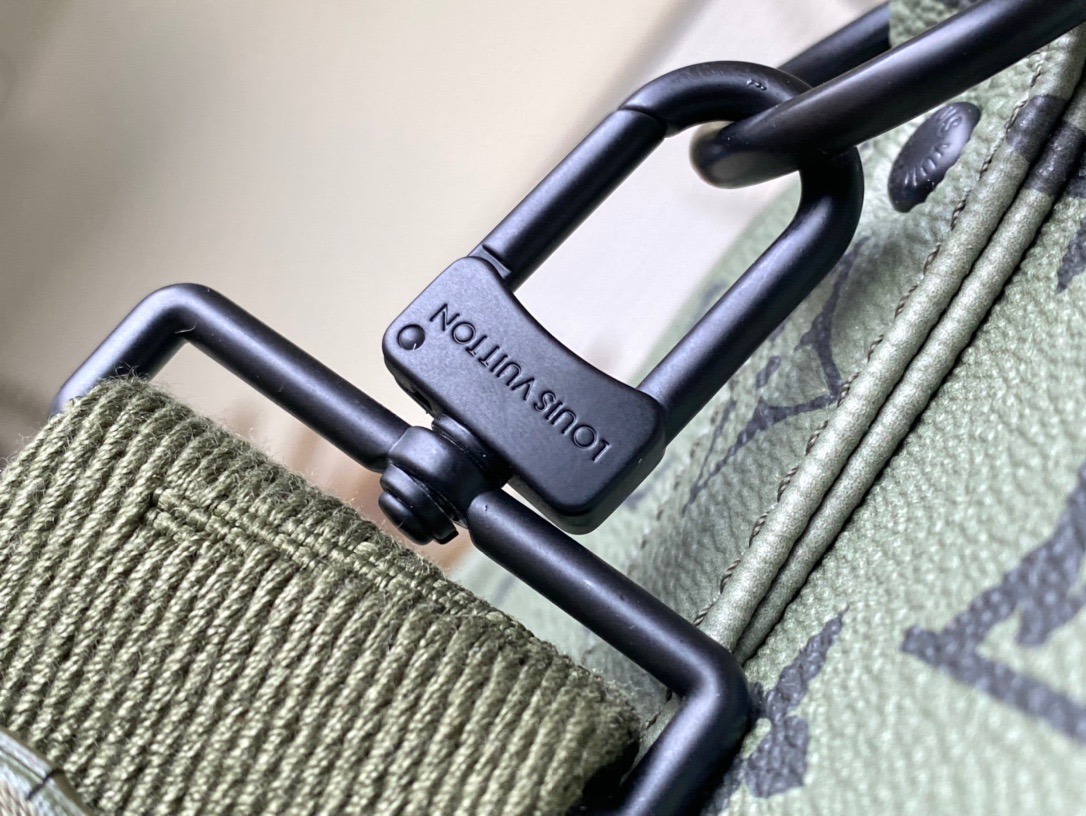 L*ouis V*uitton Top Bag