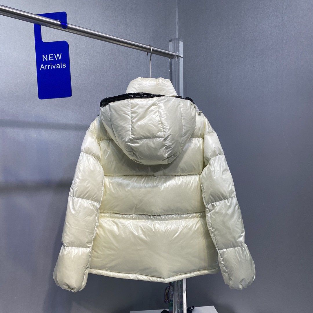 Women Jacket/Sweater Top Quality