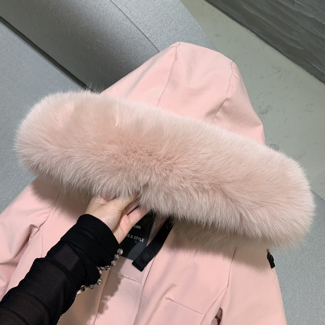Women Jacket/Sweater Top Quality