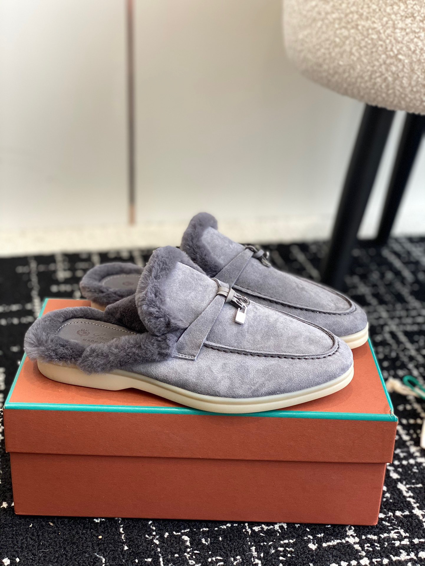 Women L*oro P*iana Top Loafer （）