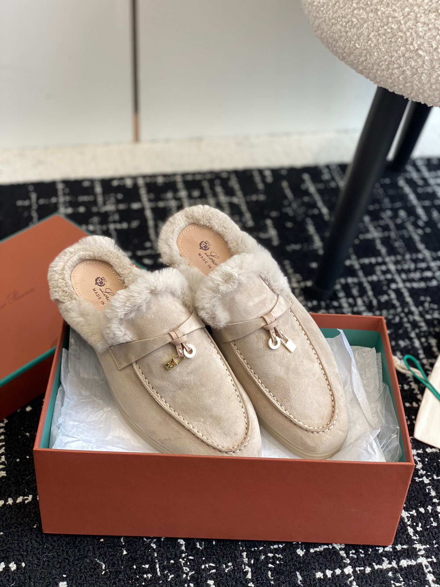 Women L*oro P*iana Top Loafer （）