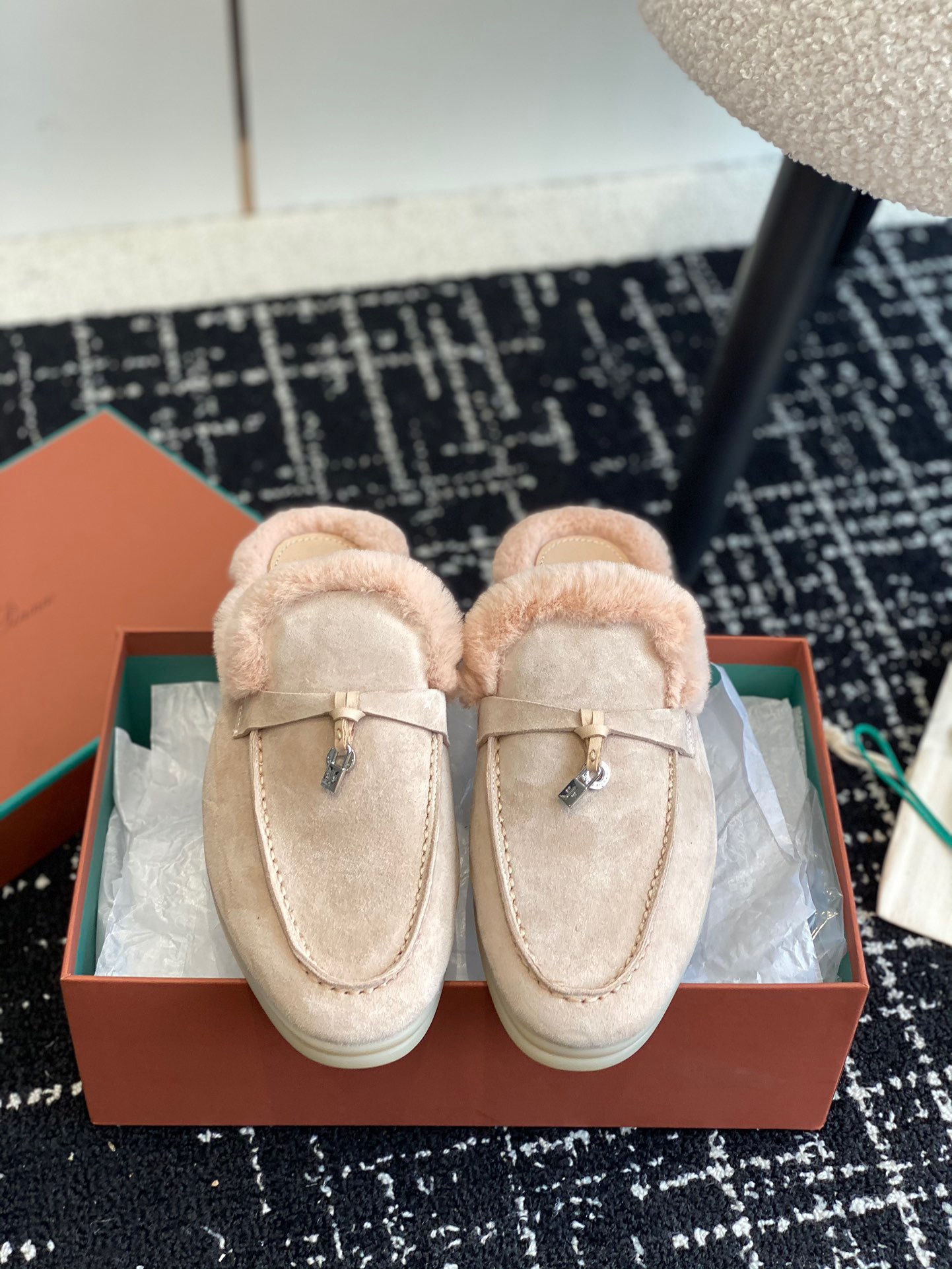 Women L*oro P*iana Top Loafer （）