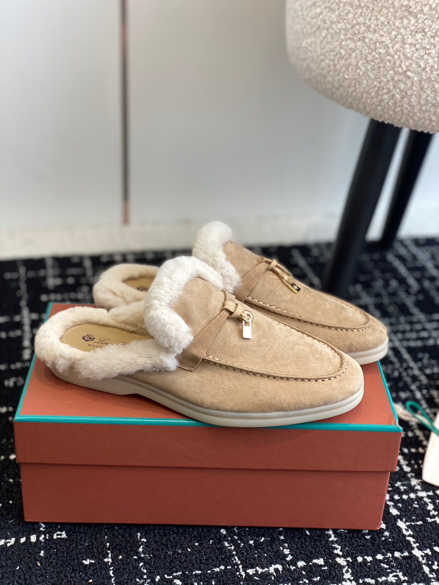 Women L*oro P*iana Top Loafer （）