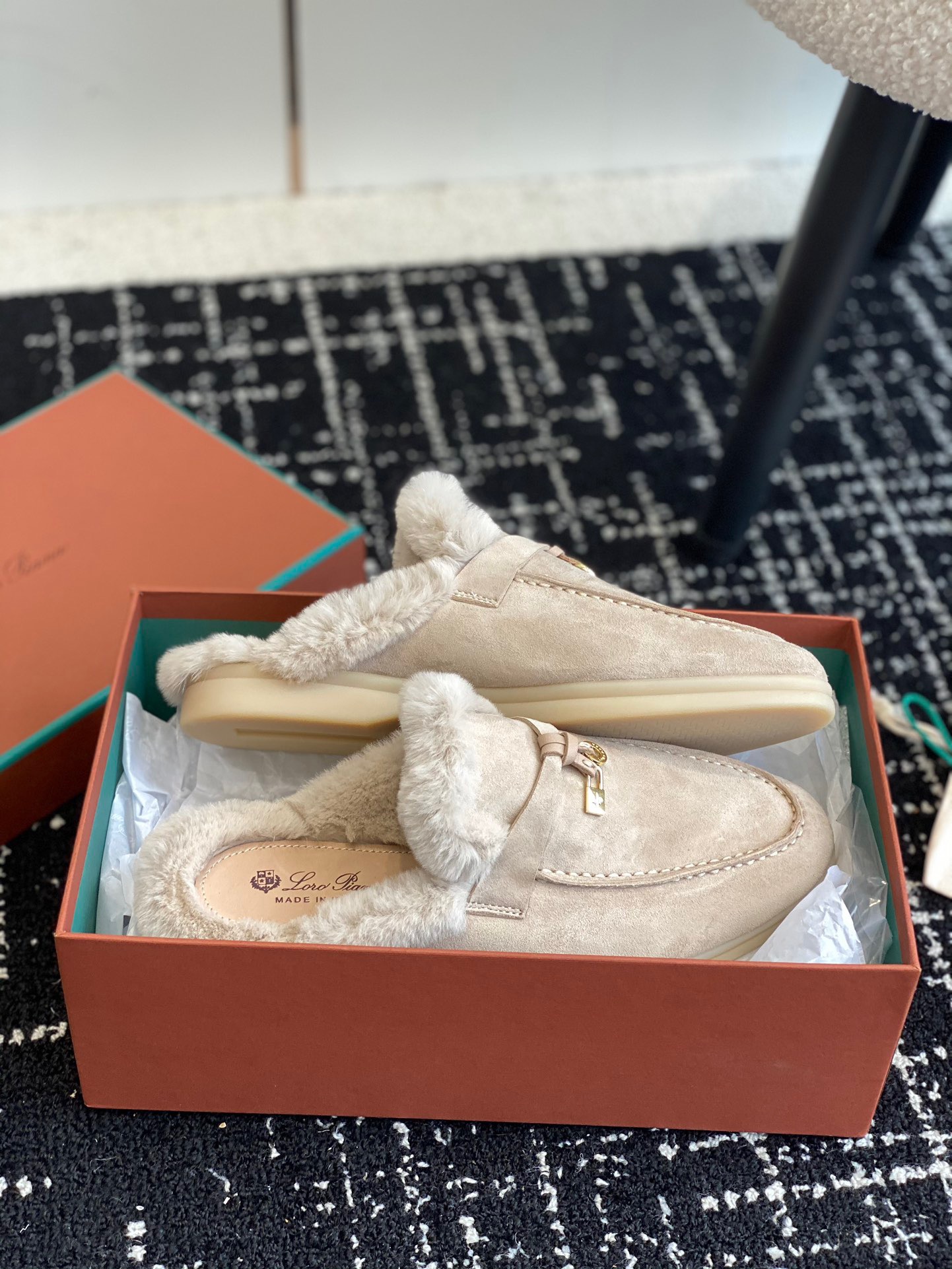 Women L*oro P*iana Top Loafer （）