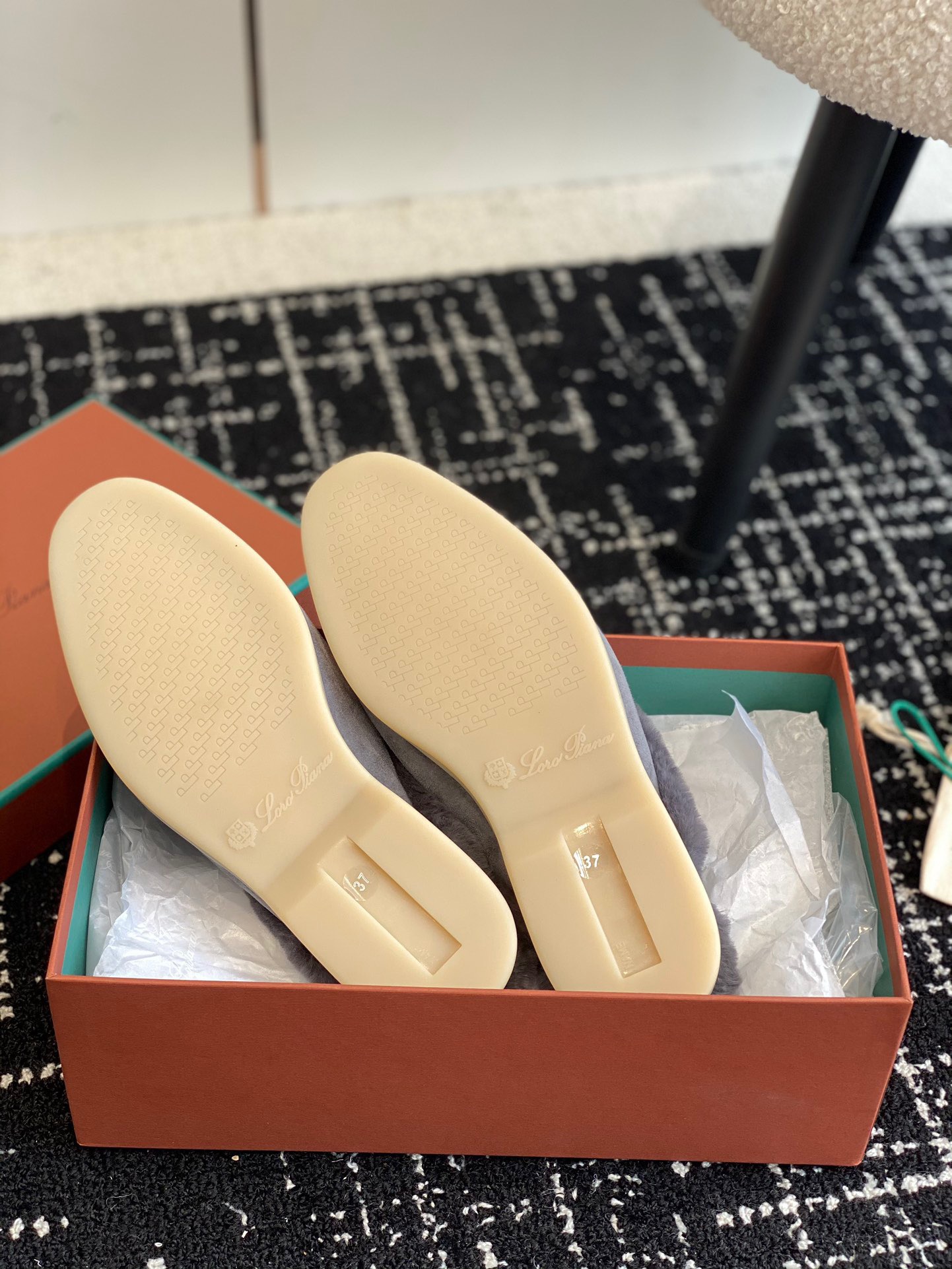 Women L*oro P*iana Top Loafer （）