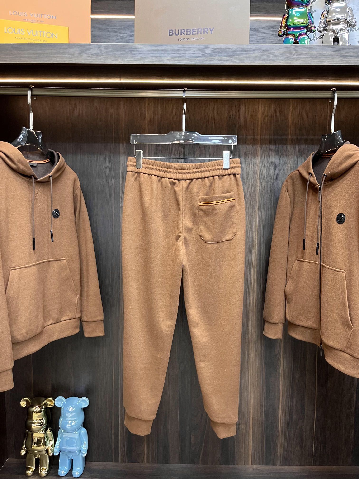 Men suits Top Quality