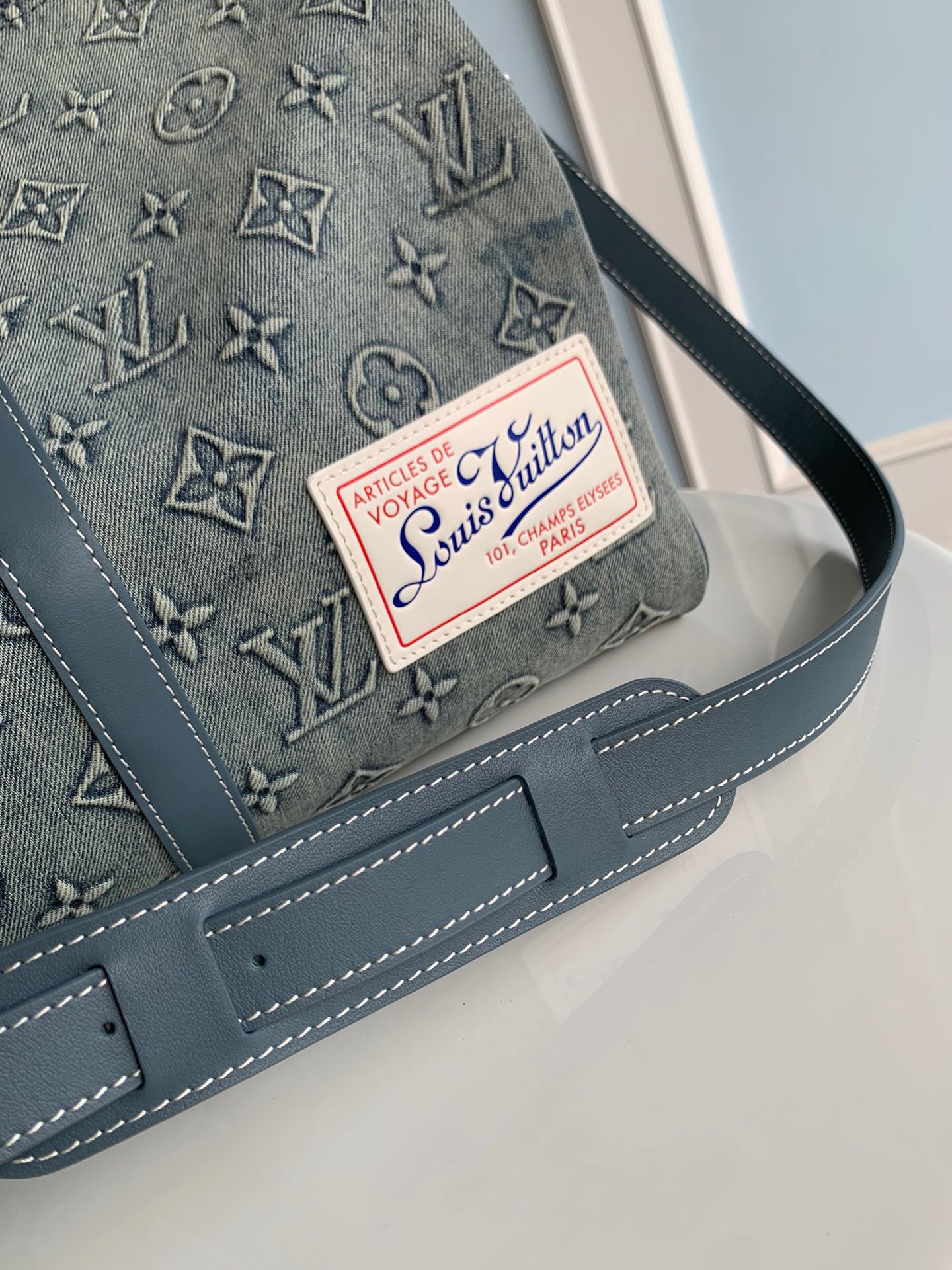 L*ouis V*uitton Top Bag