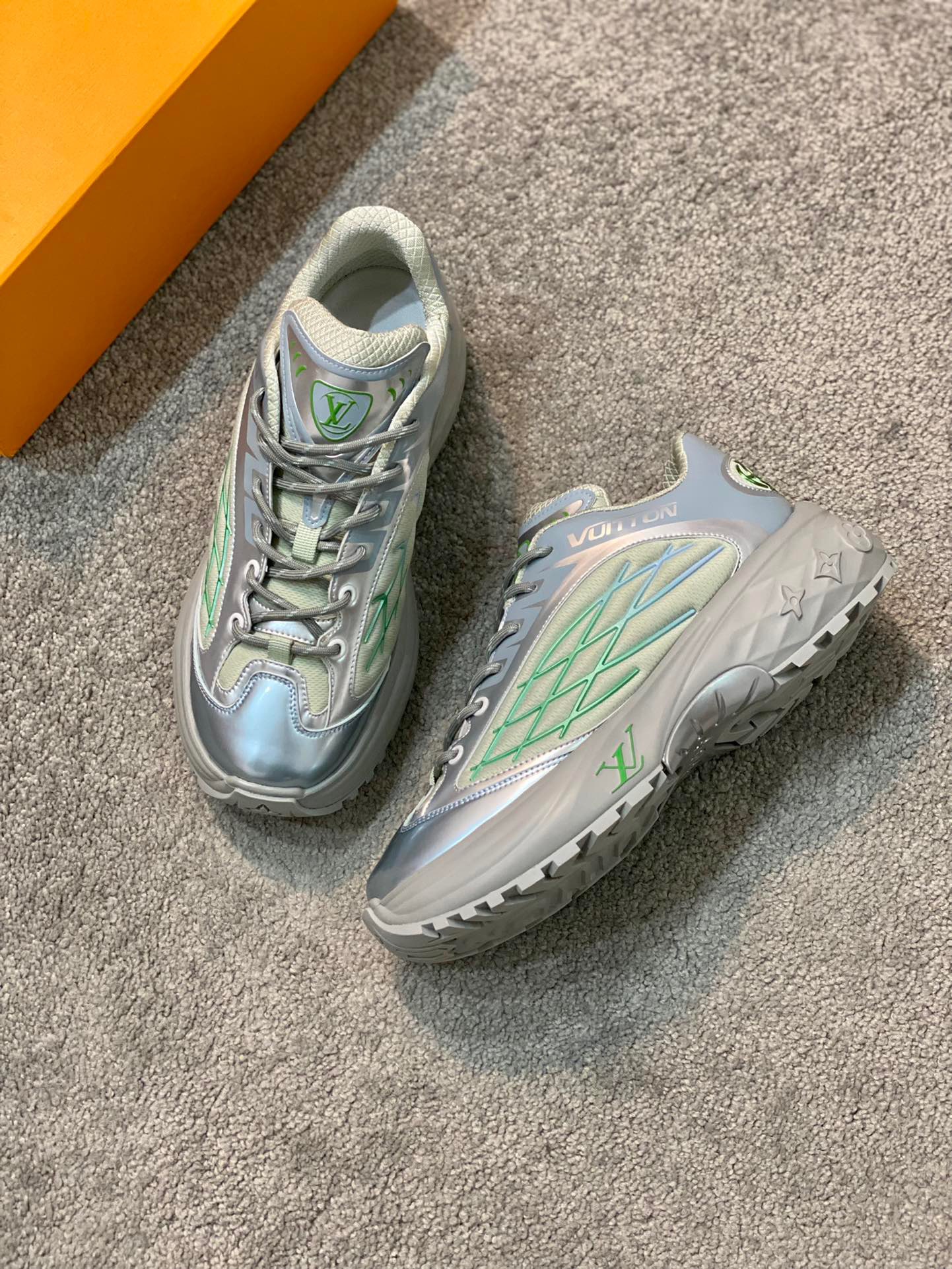 Men L*ouis V*uitton Top Sneaker