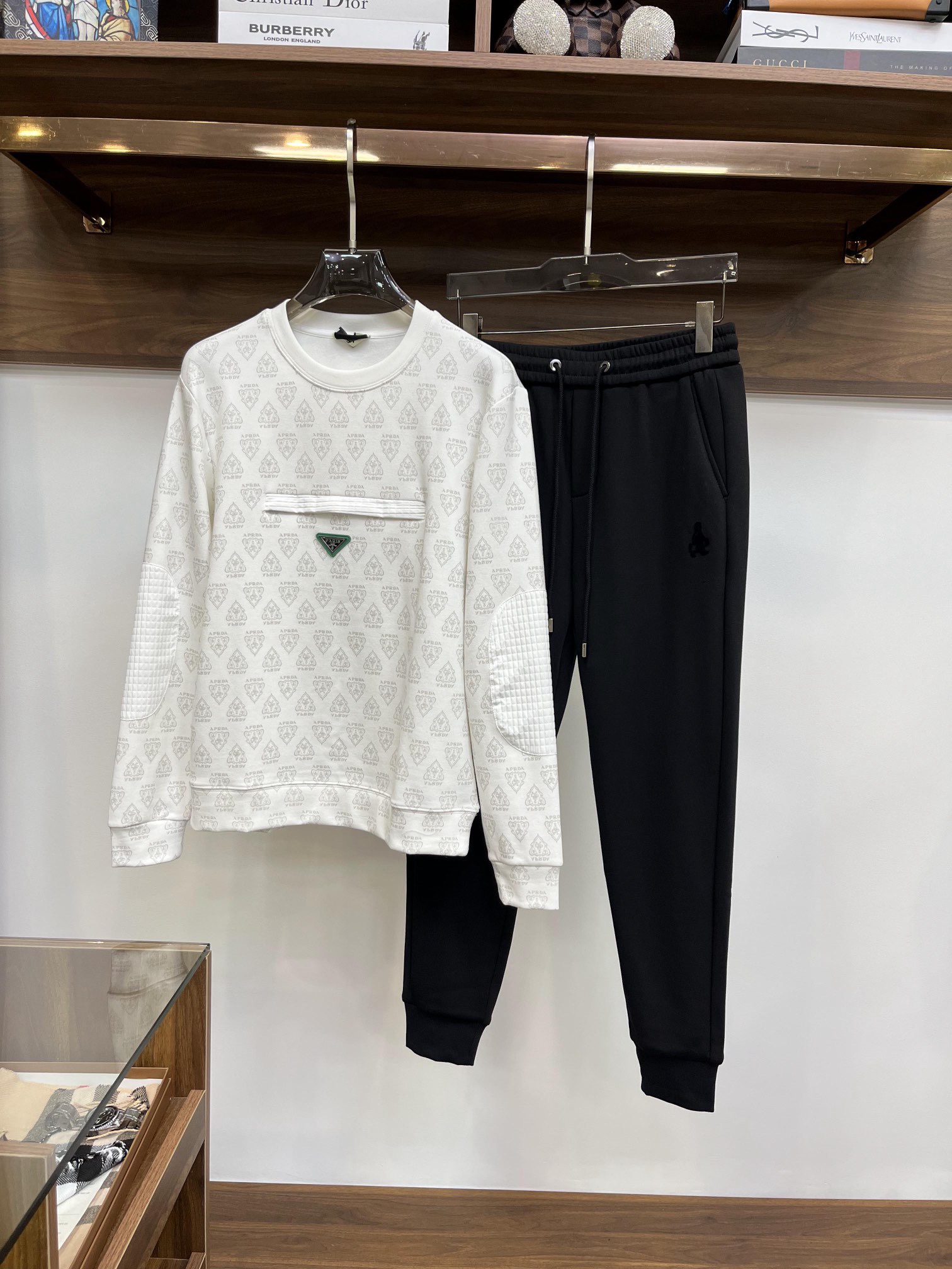 Men suits Top Quality