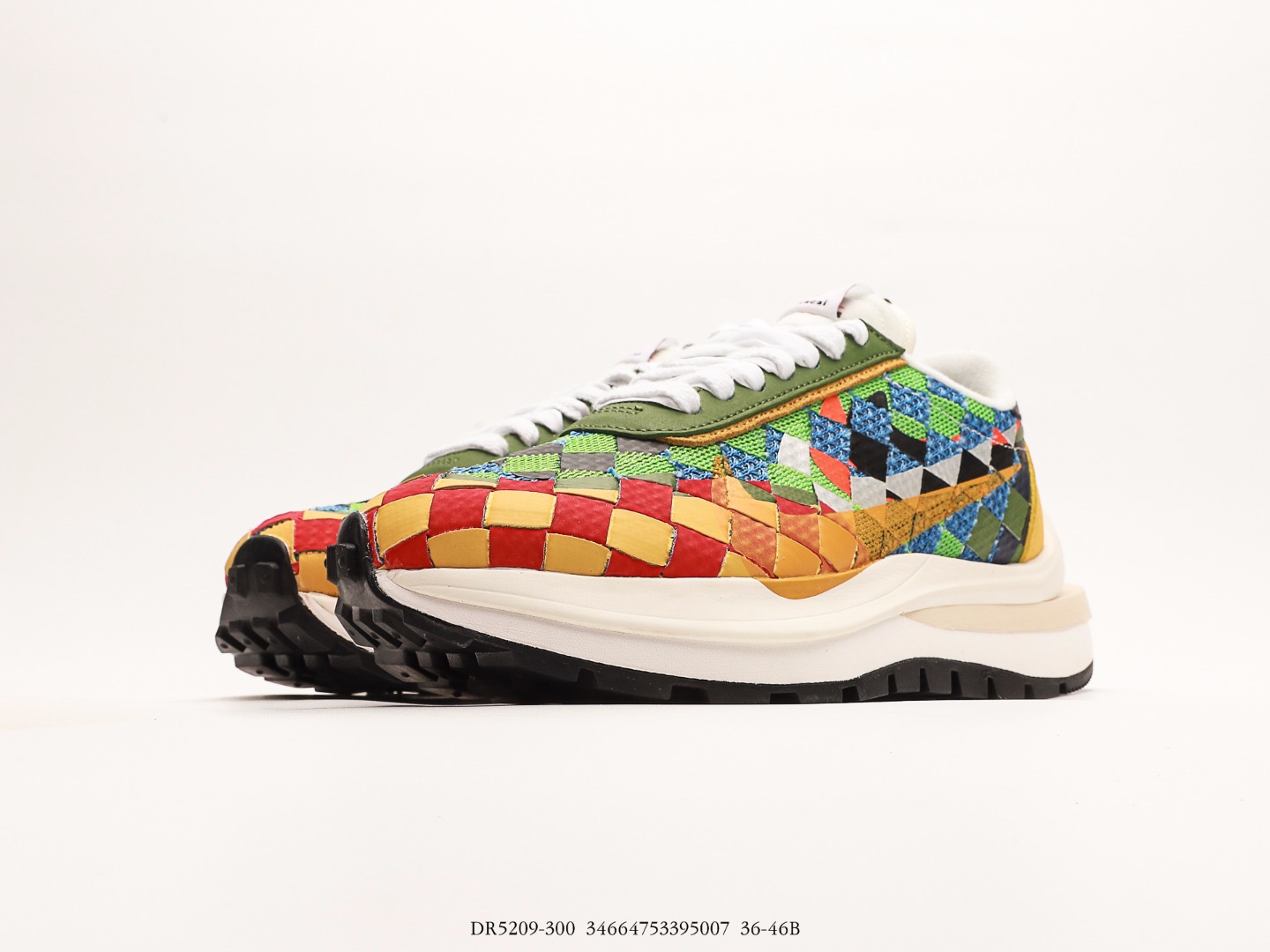 Nike Sacai nike woven green gusto