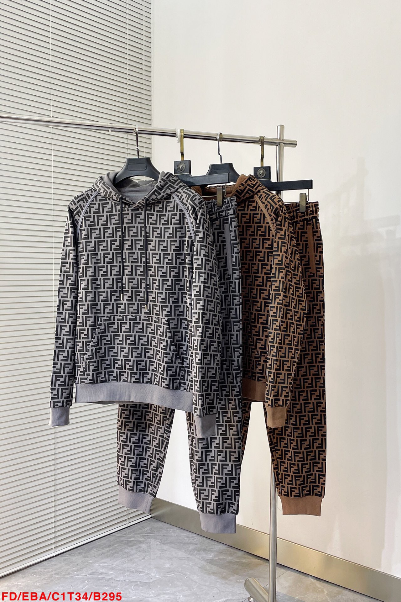 Men suits Top Quality