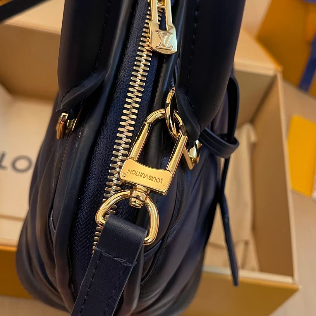 women L*ouis V*uitton Top Bag 23666