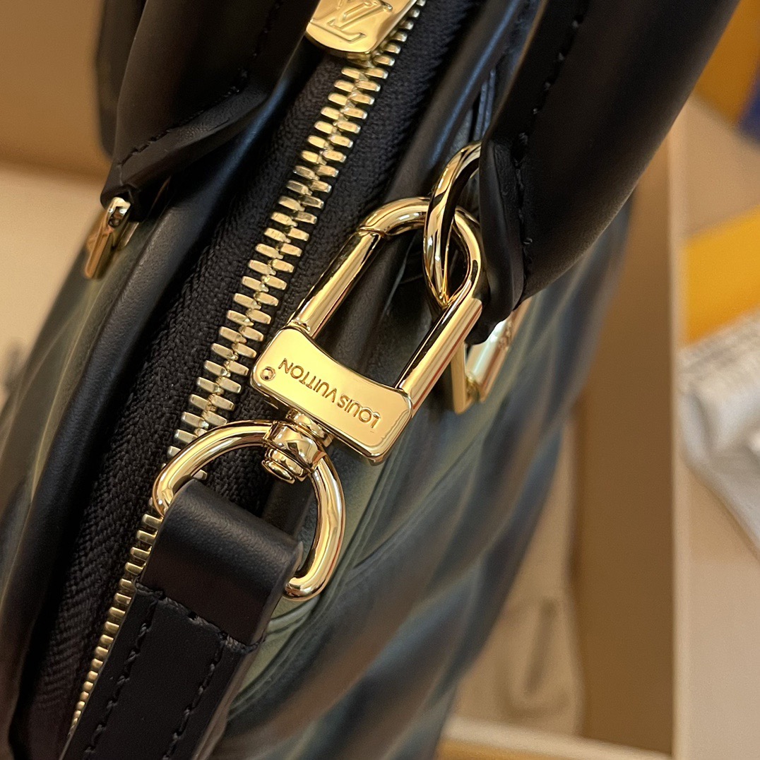 women L*ouis V*uitton Top Bag 23576