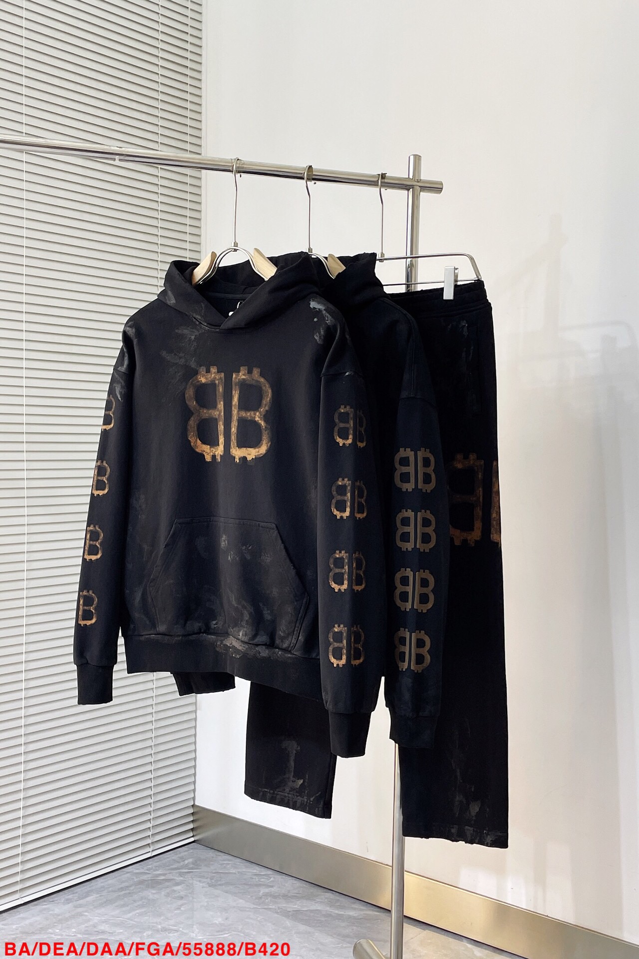 Men suits Top Quality