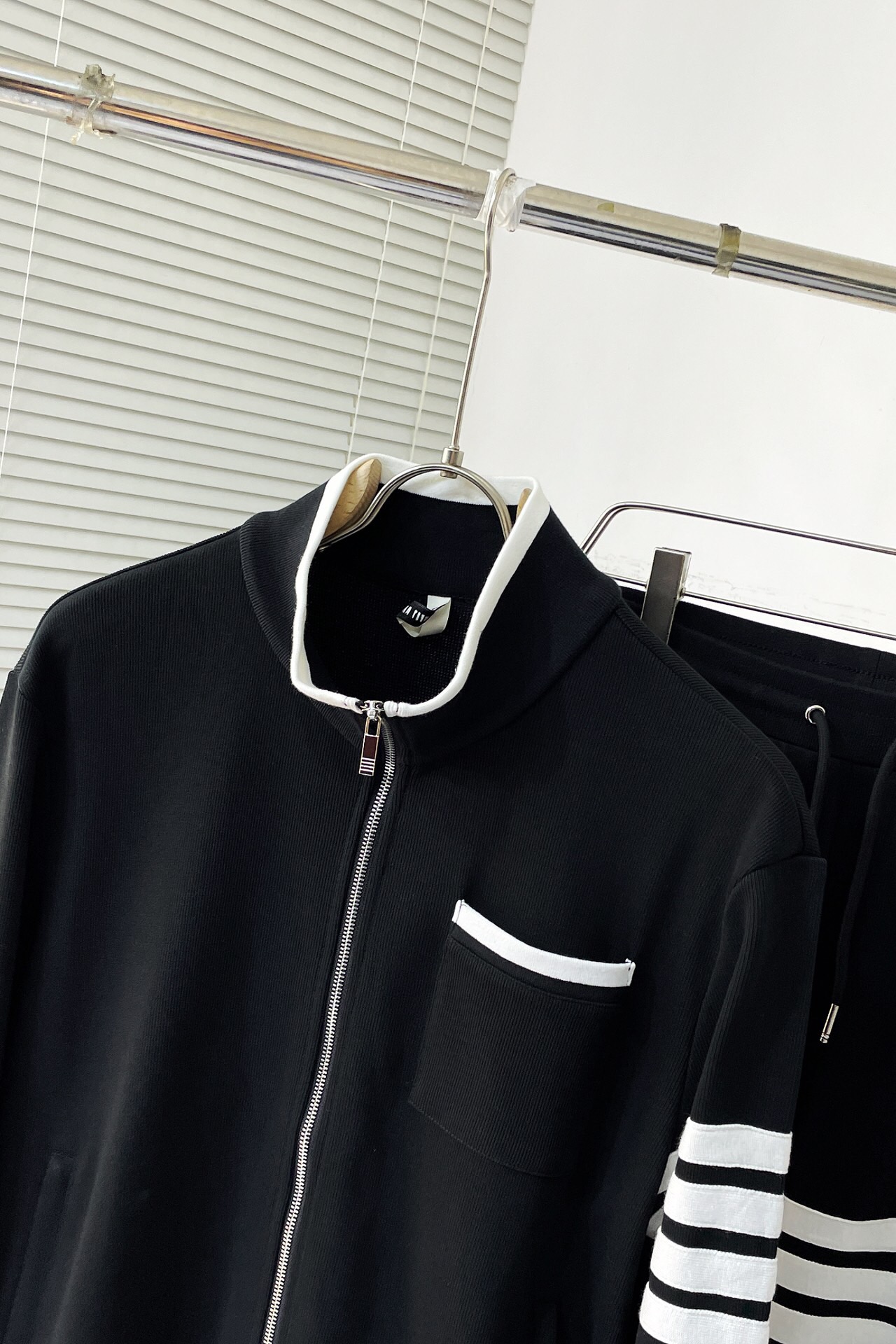 Men suits Top Quality