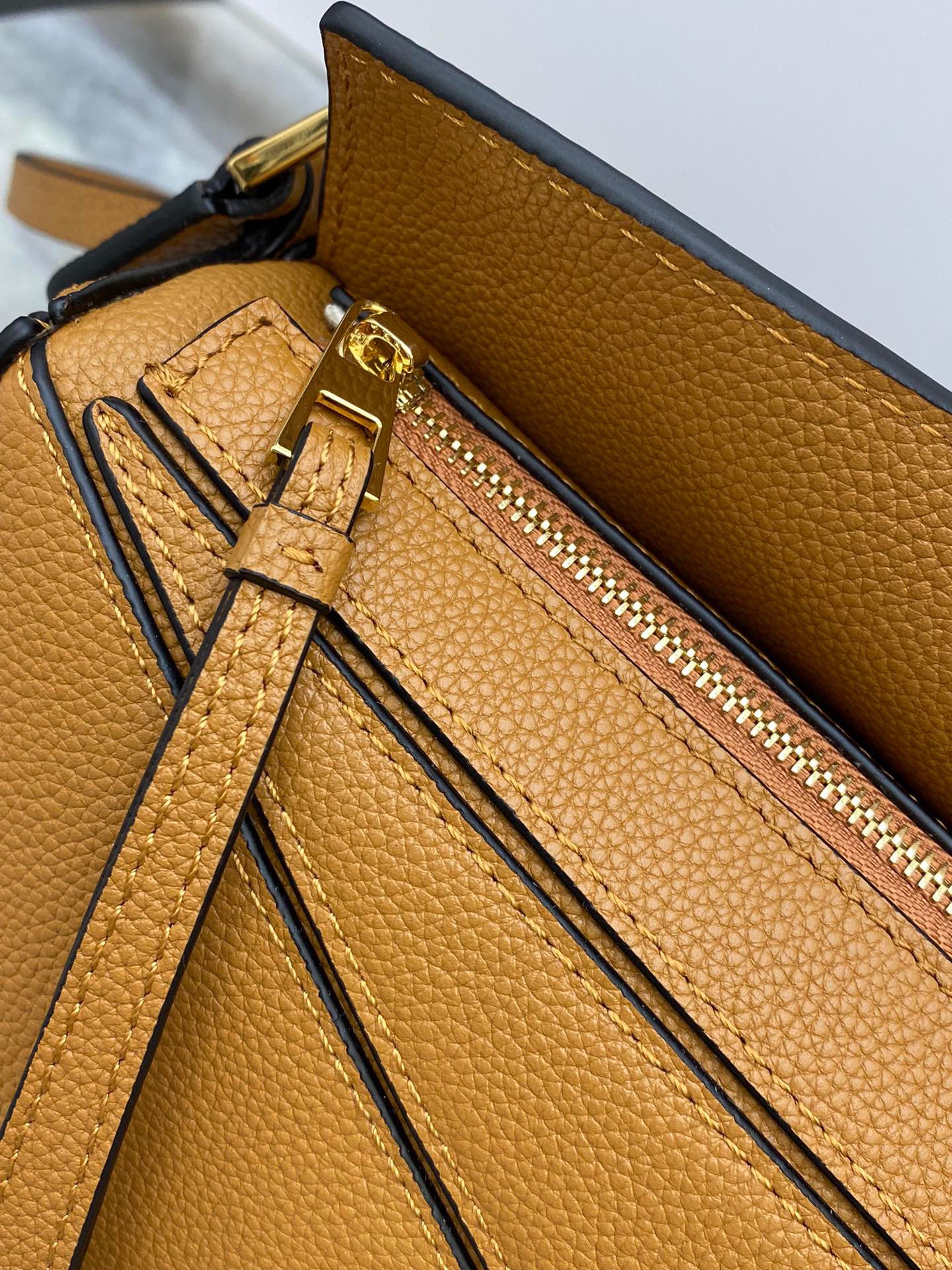 L*oewe Bag 9016 Top Quality