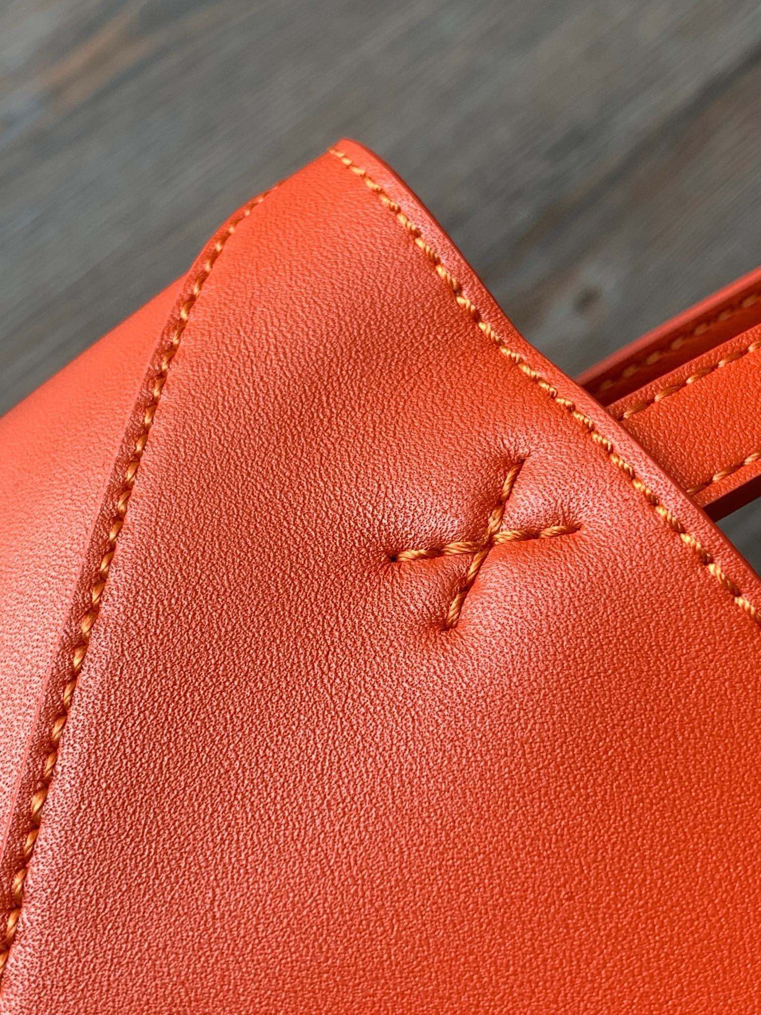 L*oewe Bag 9030 Top Quality