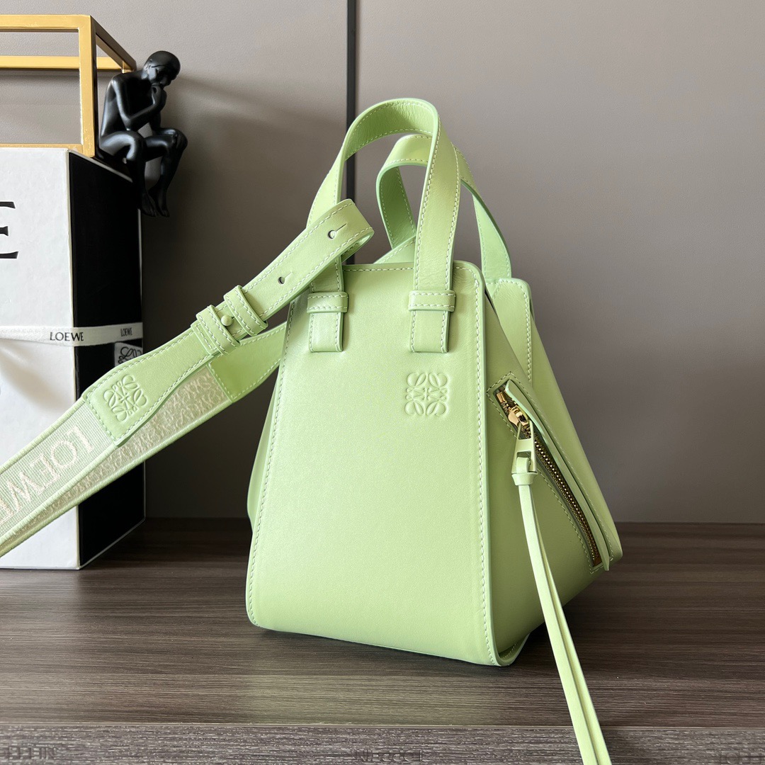 L*oewe Bag 652235 Top Quality