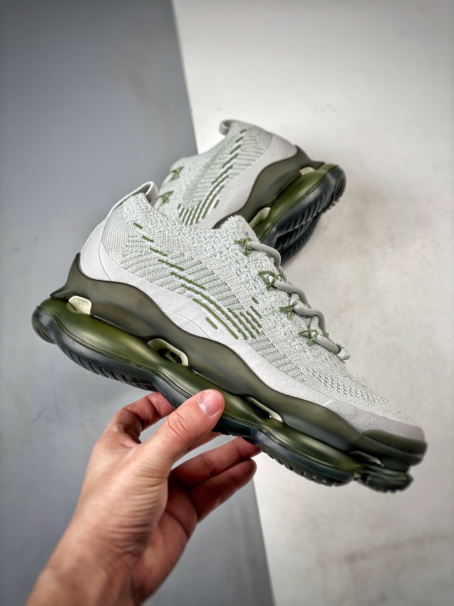 Women Nike Air Max scorpion flyknit