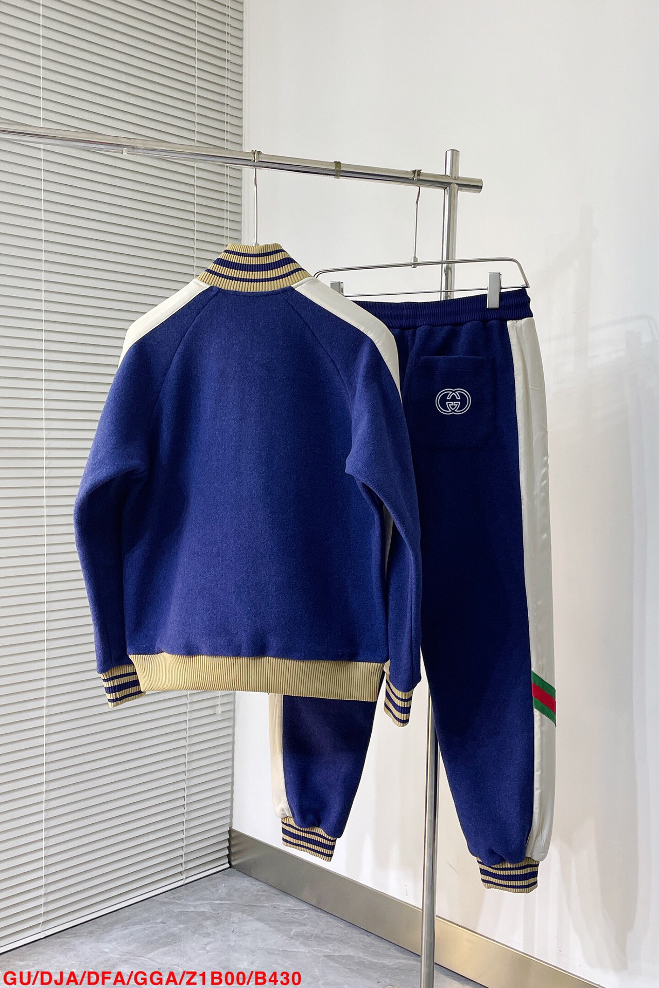 Men suits Top Quality